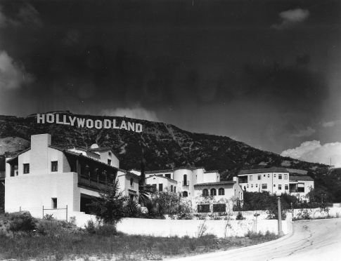 hollywood-sign-04